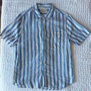 Madewell Blue and White Striped Short-Sleeve Button-Up Shirt